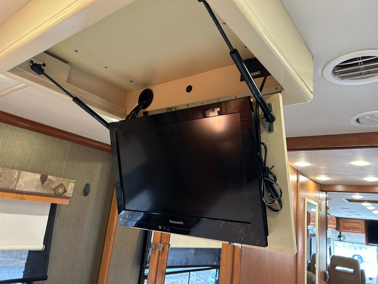 Tiffin Motorhomes, Inc Breeze  2013