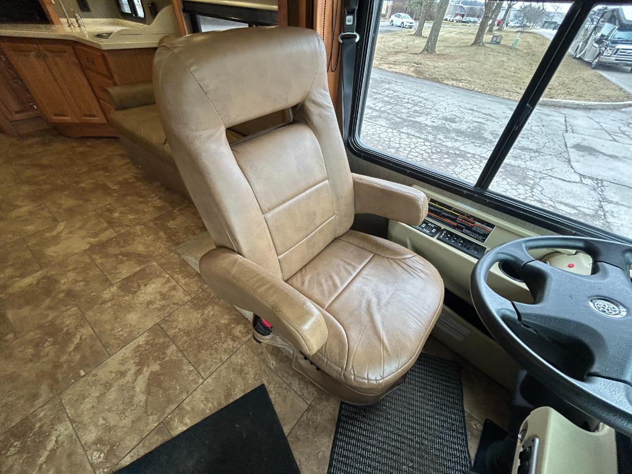 Tiffin Motorhomes, Inc Breeze  2013