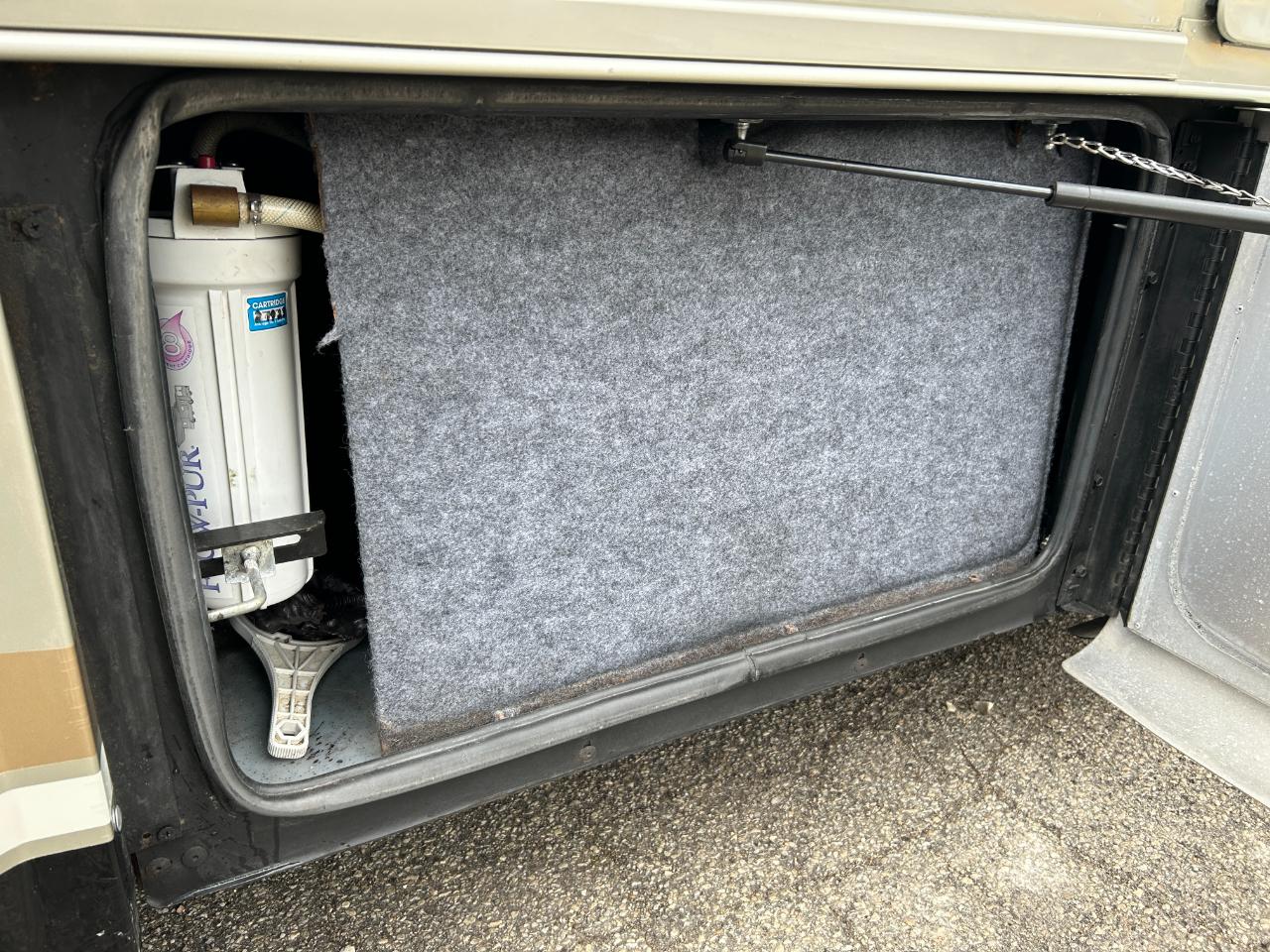 Tiffin Motorhomes, Inc Breeze  2013