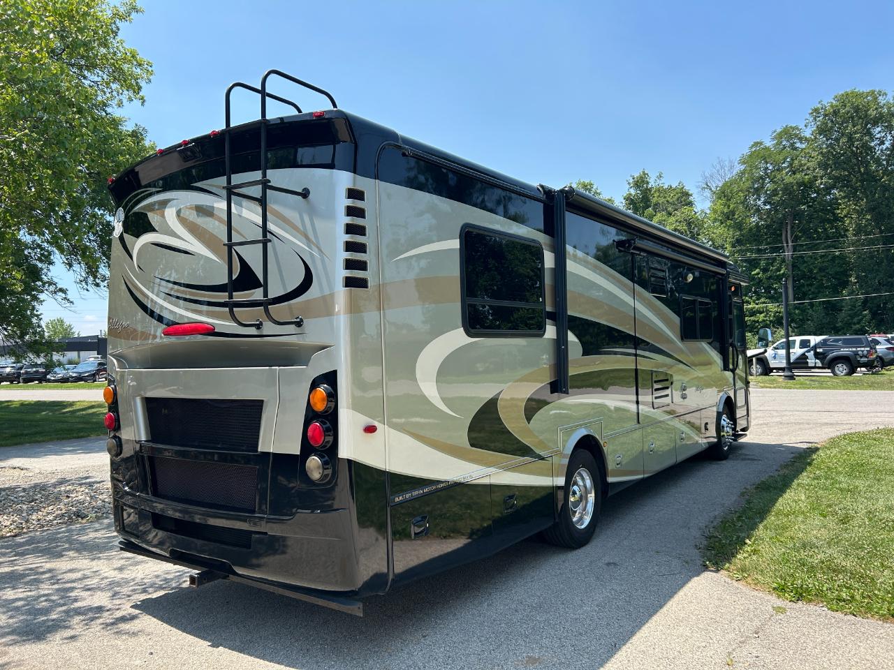 Tiffin Motorhomes, Inc Breeze  2013