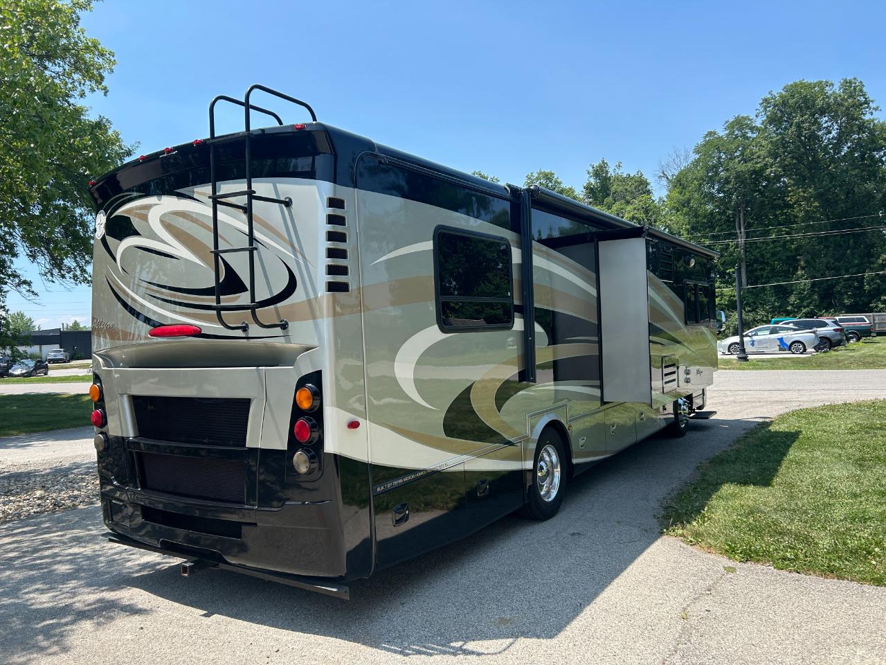 Tiffin Motorhomes, Inc Breeze  2013