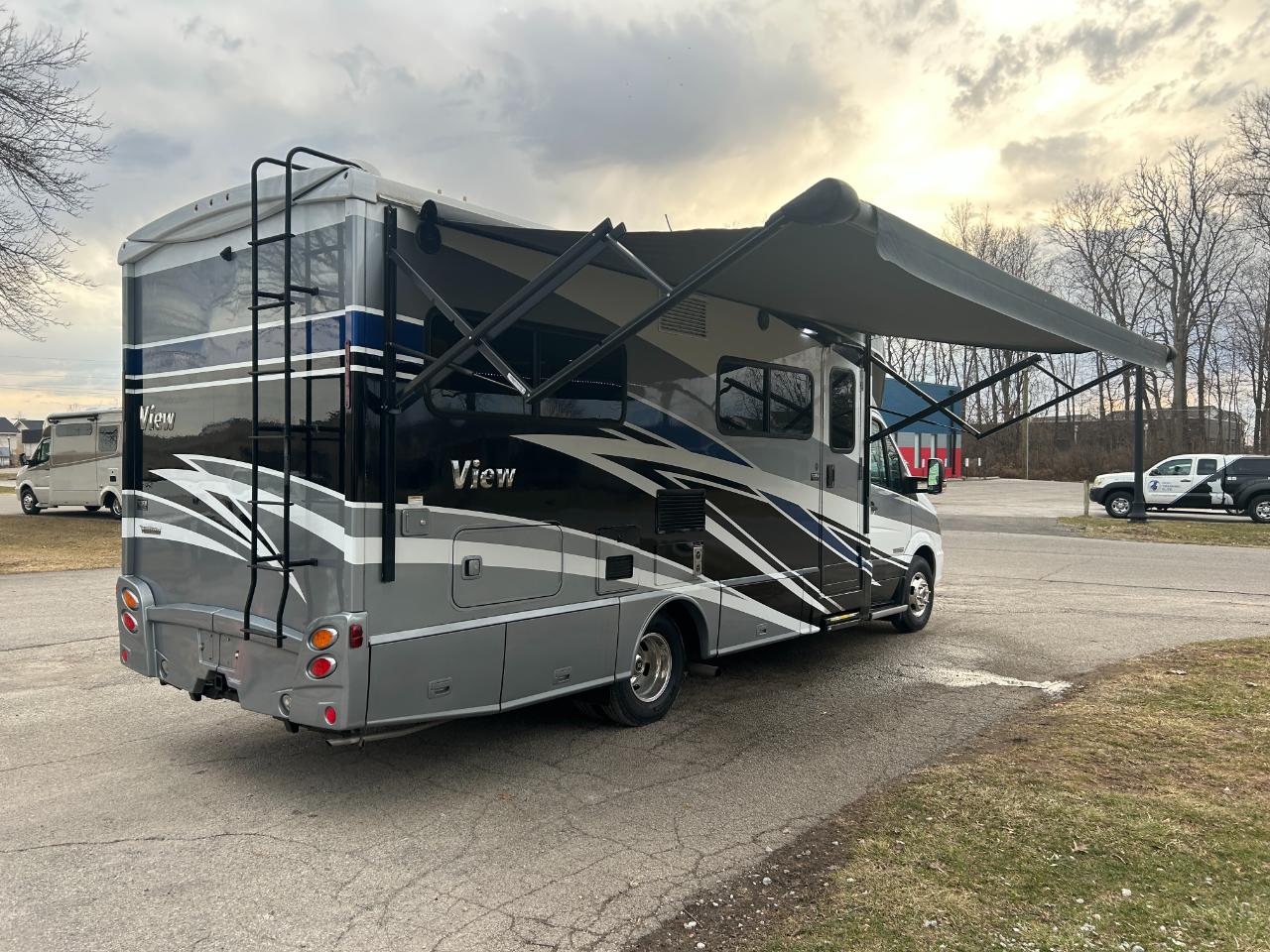 Winnebago View  2018