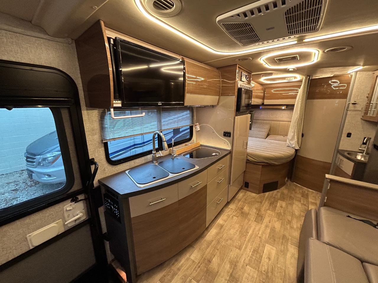 Winnebago View  2018