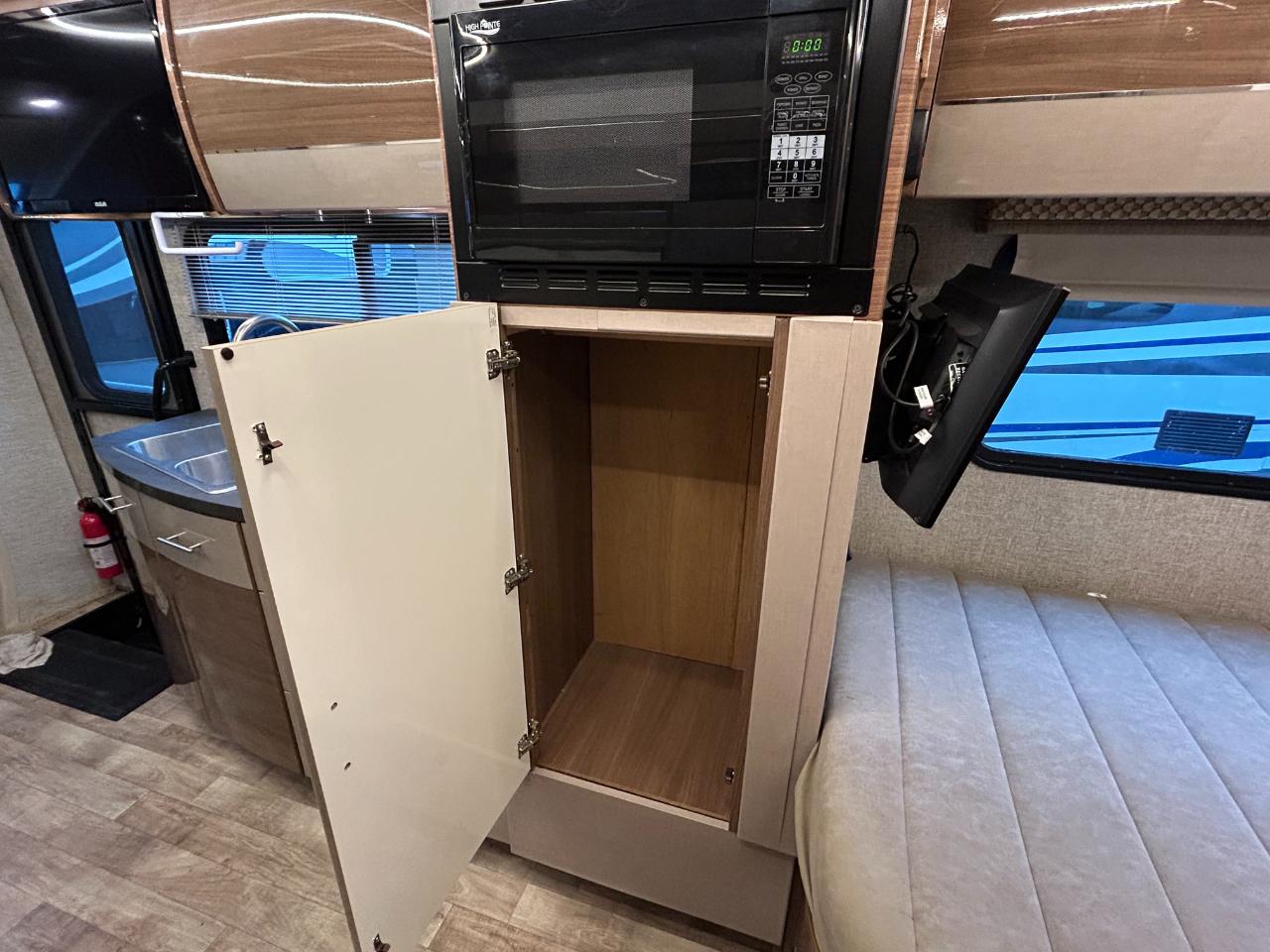 Winnebago View  2018