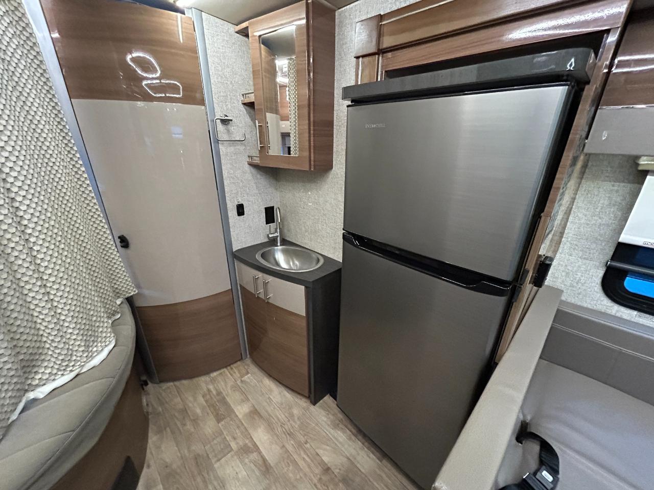 Winnebago View  2018