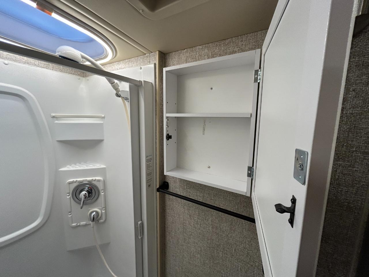 Winnebago View  2018