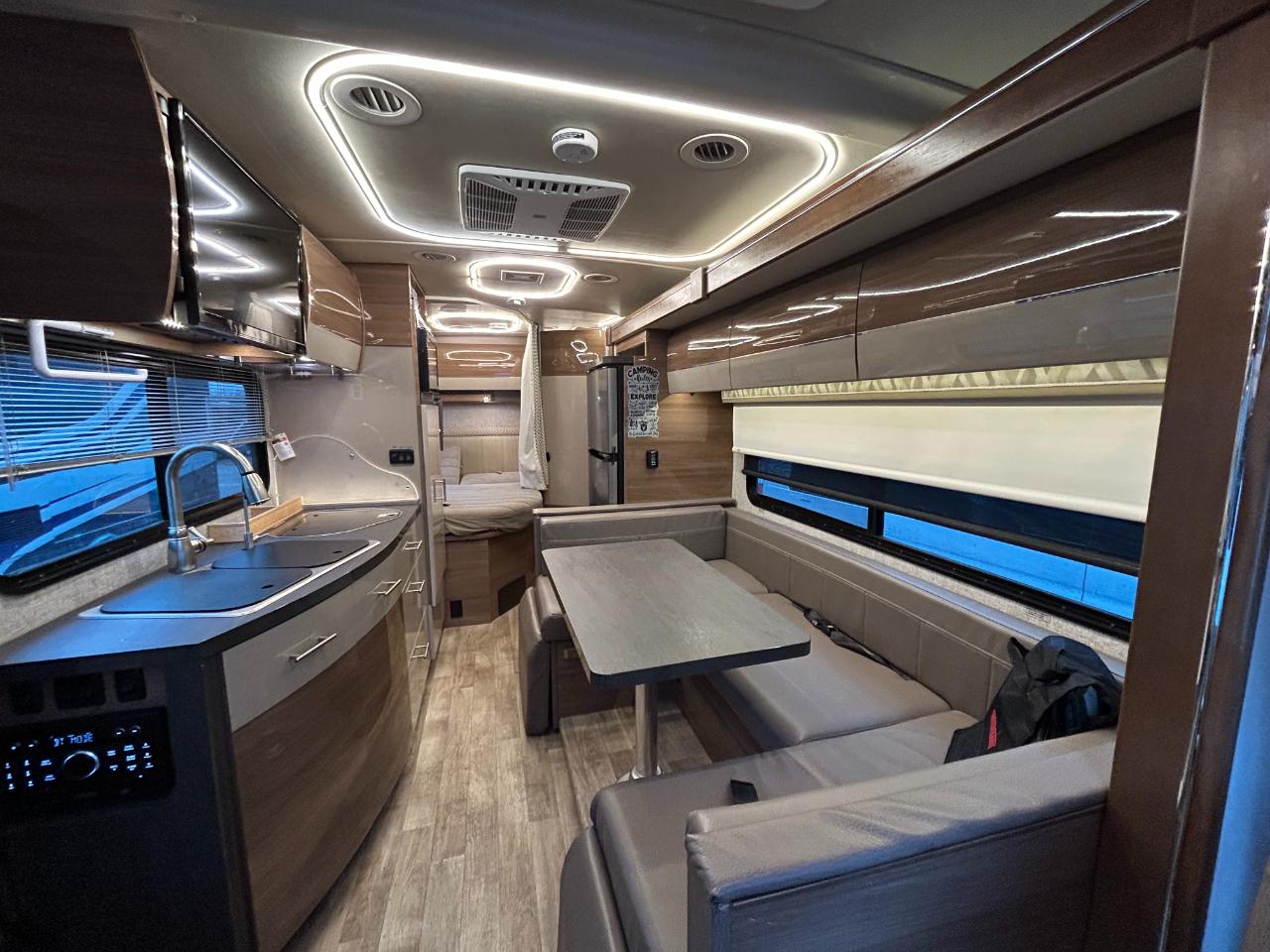 Winnebago View  2018