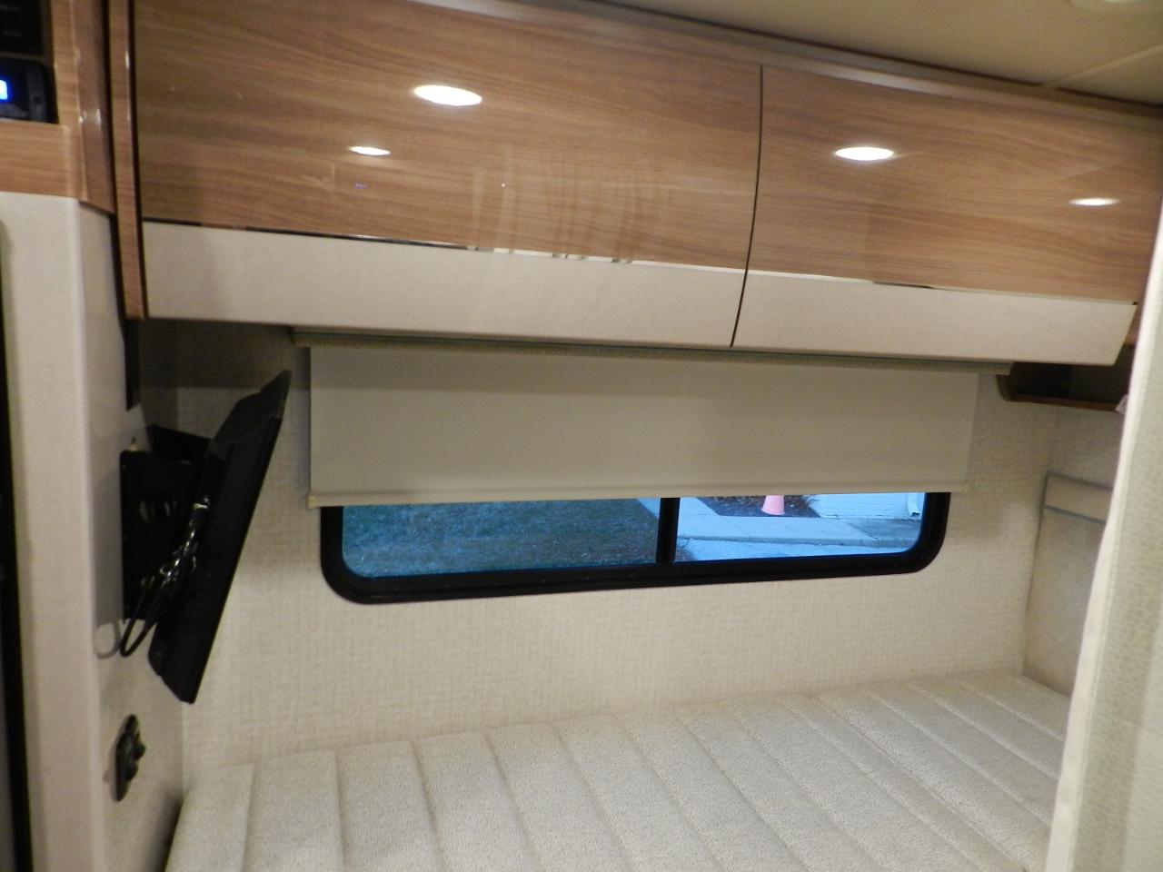 Winnebago View  2017