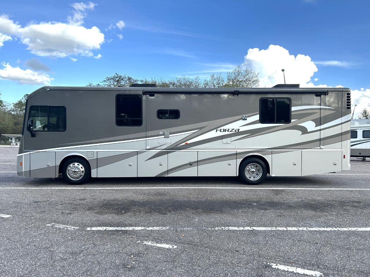 Winnebago Forza  2016
