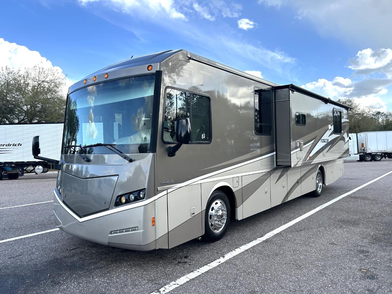 Winnebago Forza  2016