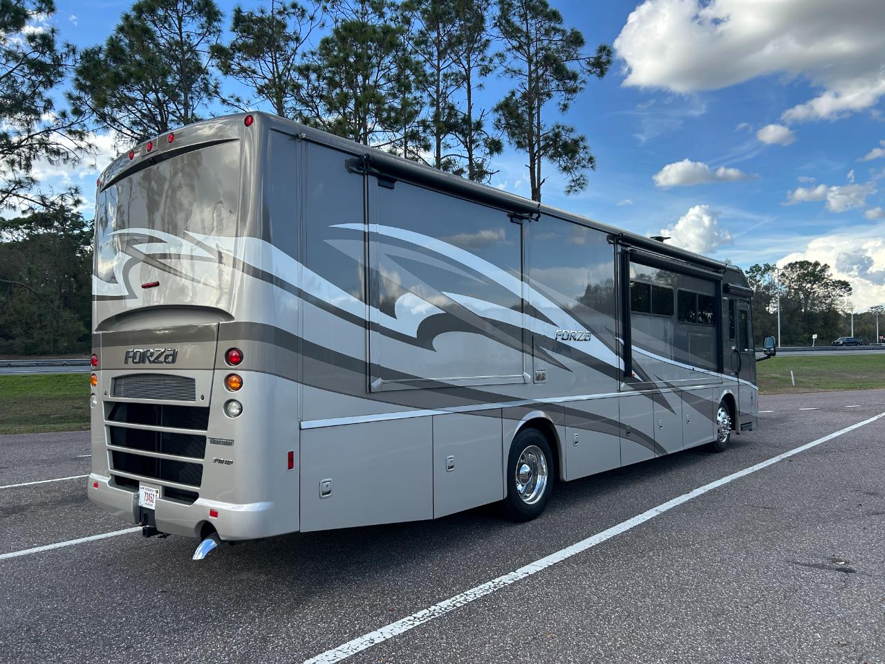 Winnebago Forza  2016