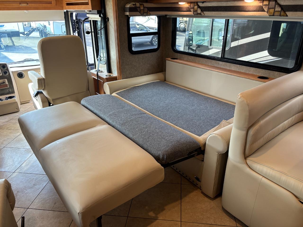 Winnebago Forza  2016