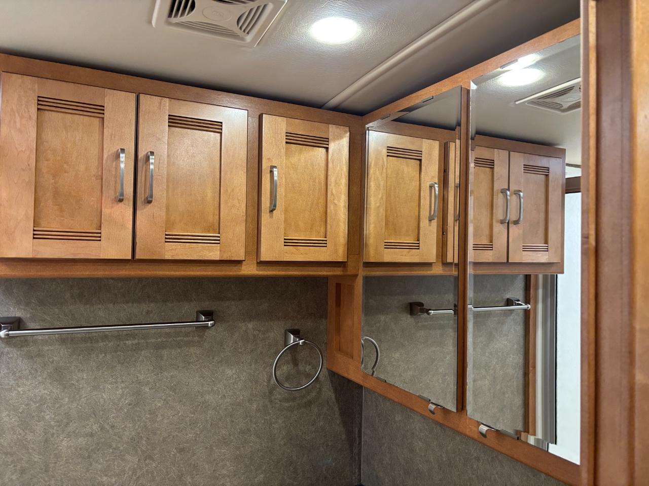 Winnebago Forza  2016