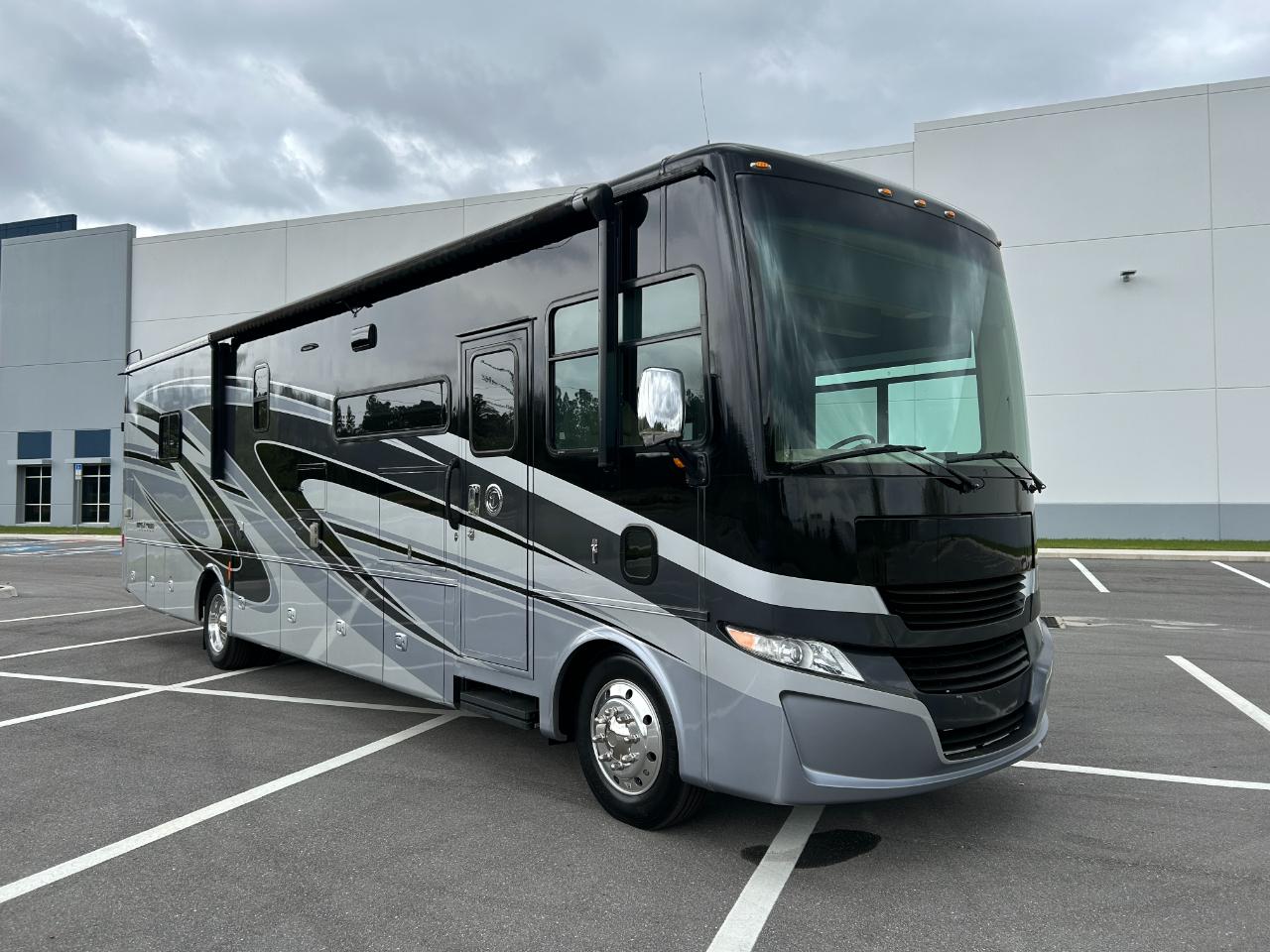 Tiffin Motorhomes Allegro  2020