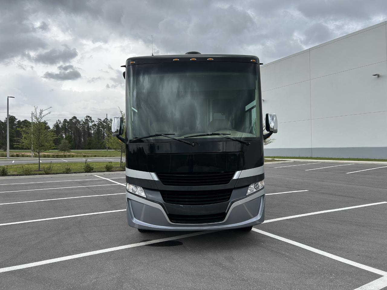 Tiffin Motorhomes Allegro  2020