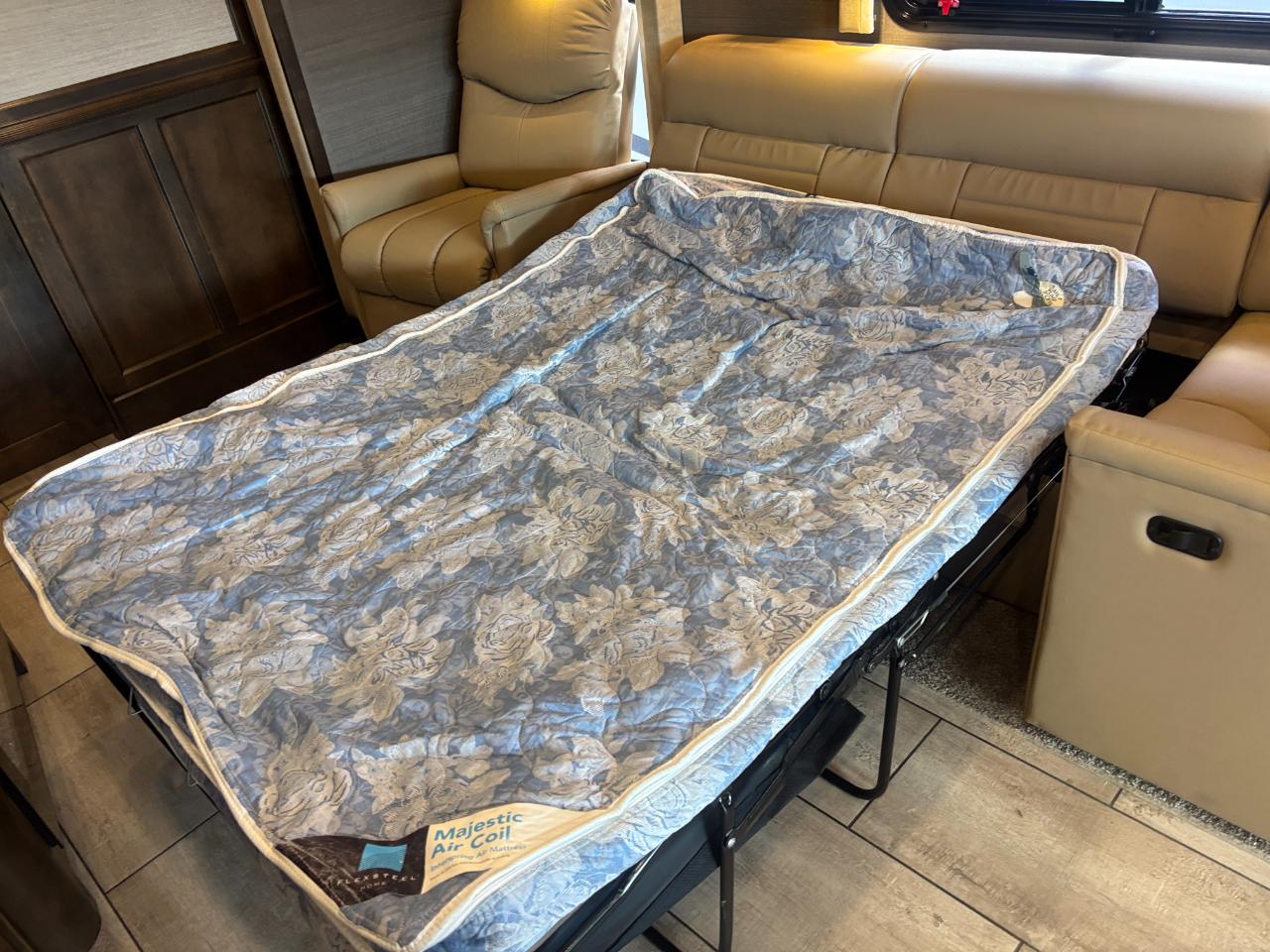 Tiffin Motorhomes Allegro  2020