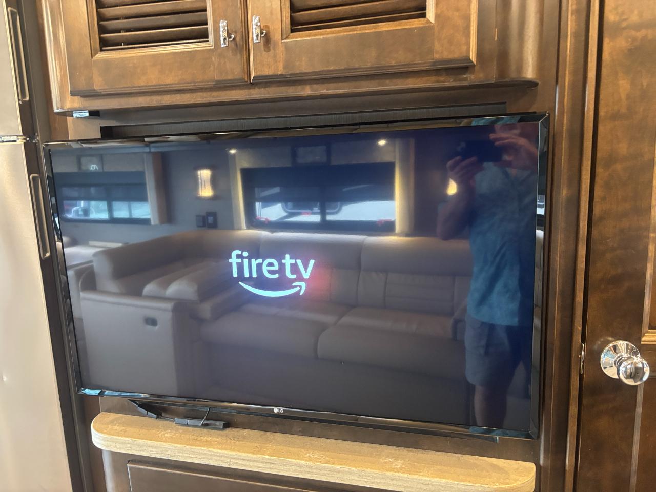 Tiffin Motorhomes Allegro  2020