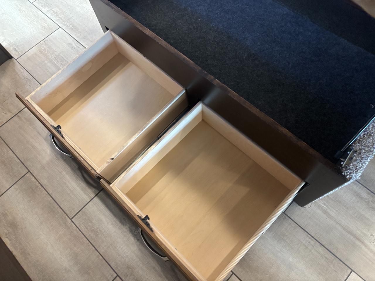 Tiffin Motorhomes Allegro  2020