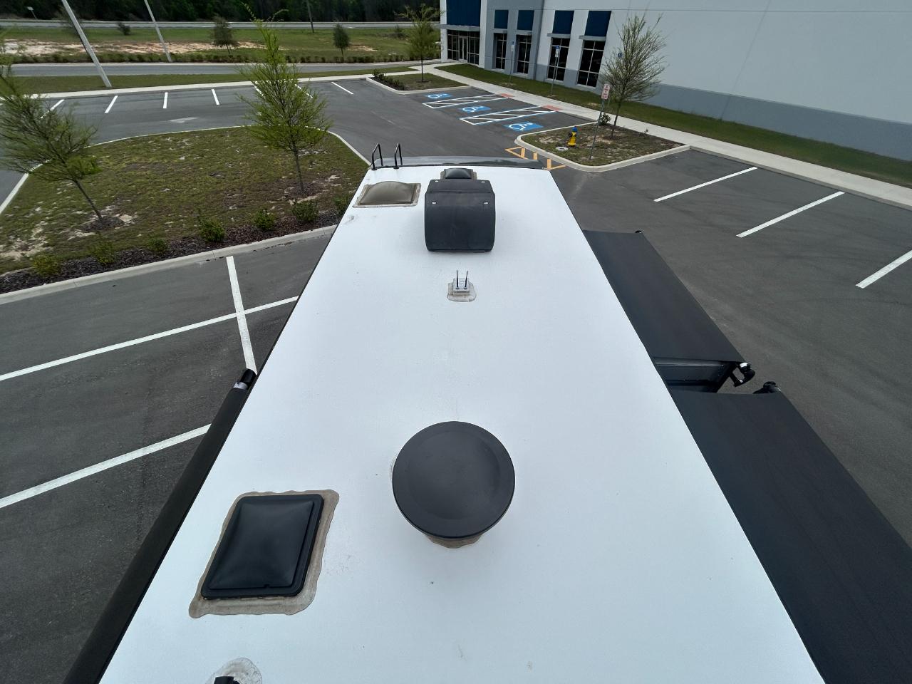 Tiffin Motorhomes Allegro  2020