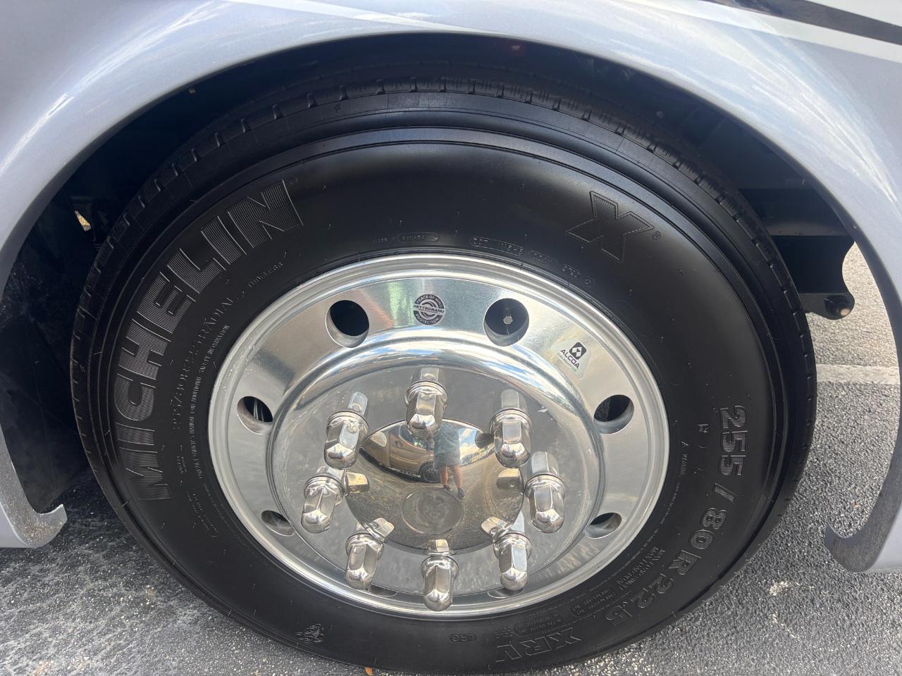 Tiffin Motorhomes Allegro  2020