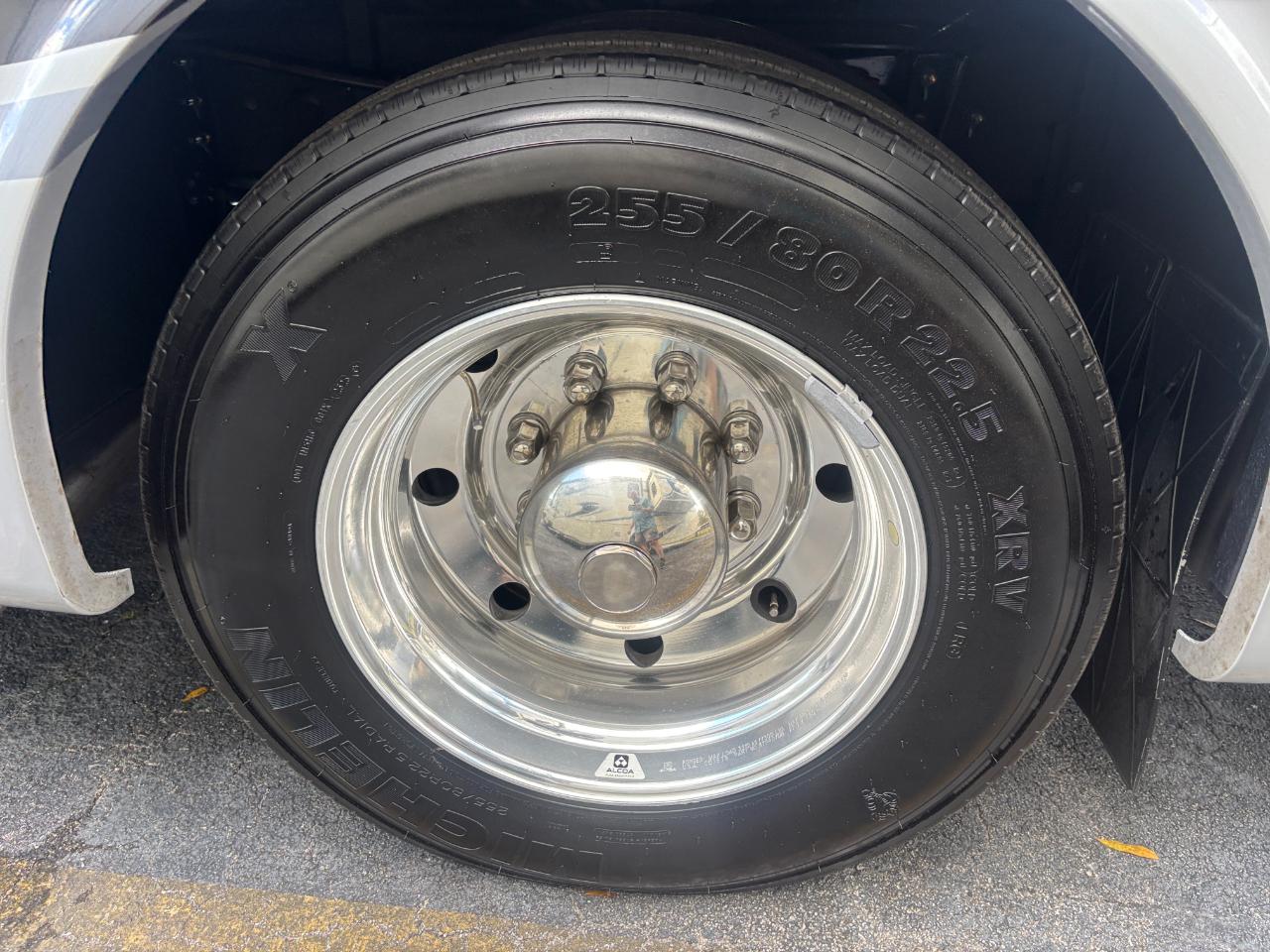 Tiffin Motorhomes Allegro  2020