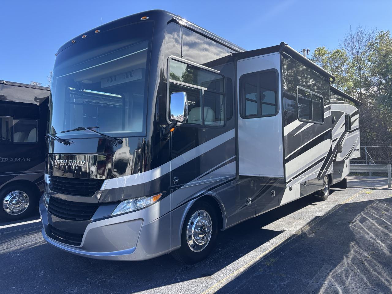 Tiffin Motorhomes Allegro  2020