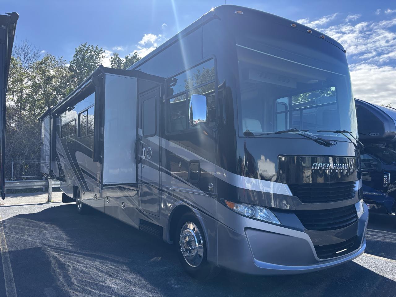 Tiffin Motorhomes Allegro  2020