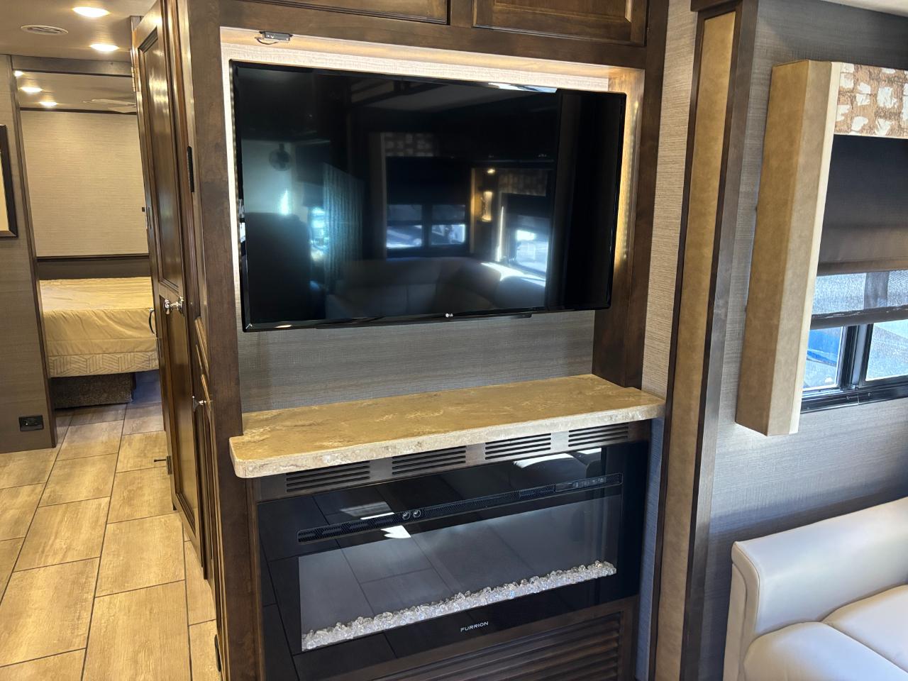 Tiffin Motorhomes Allegro  2020