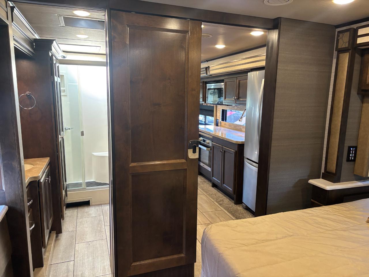 Tiffin Motorhomes Allegro  2020