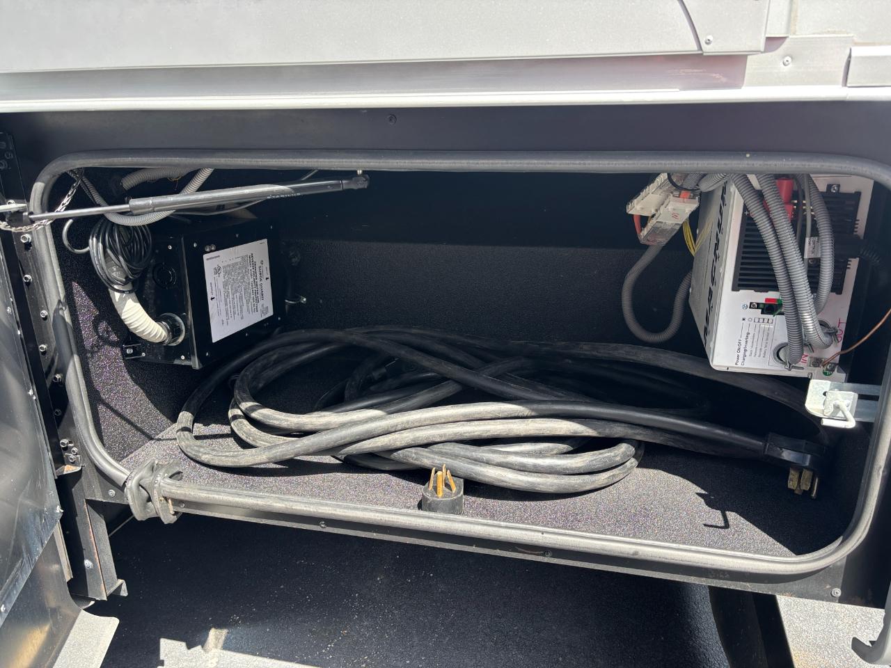 Tiffin Motorhomes Allegro  2020