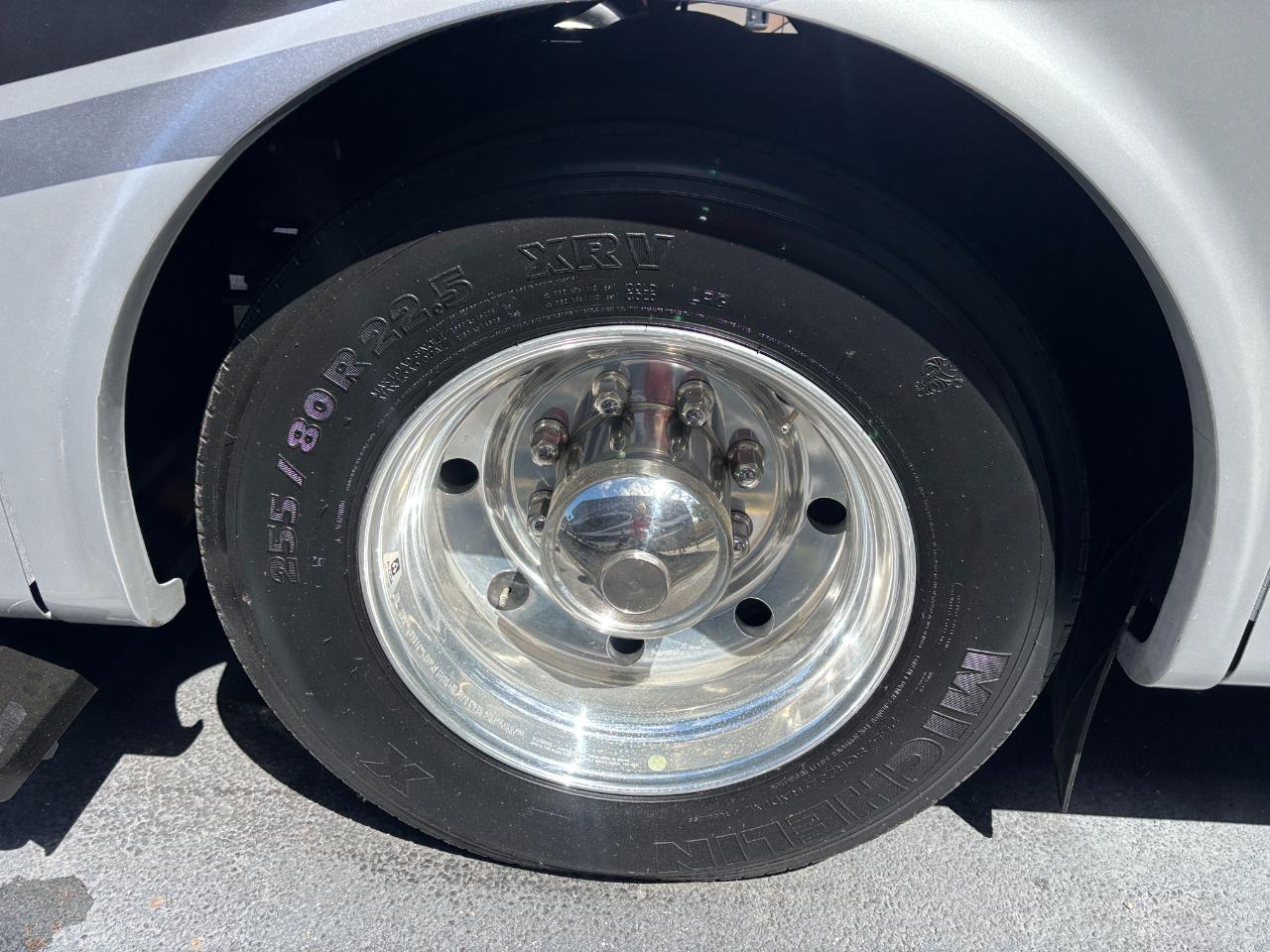 Tiffin Motorhomes Allegro  2020