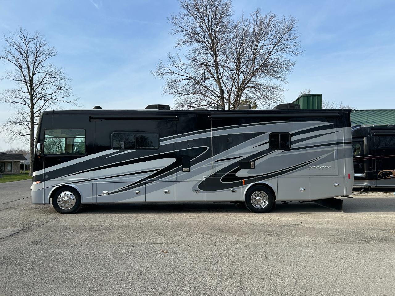 Tiffin Motorhomes Allegro  2020