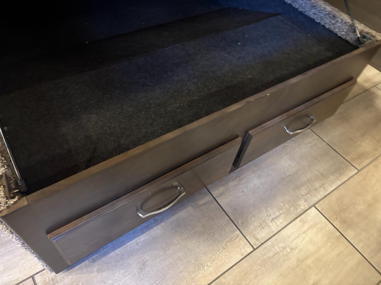 Tiffin Motorhomes Allegro  2020