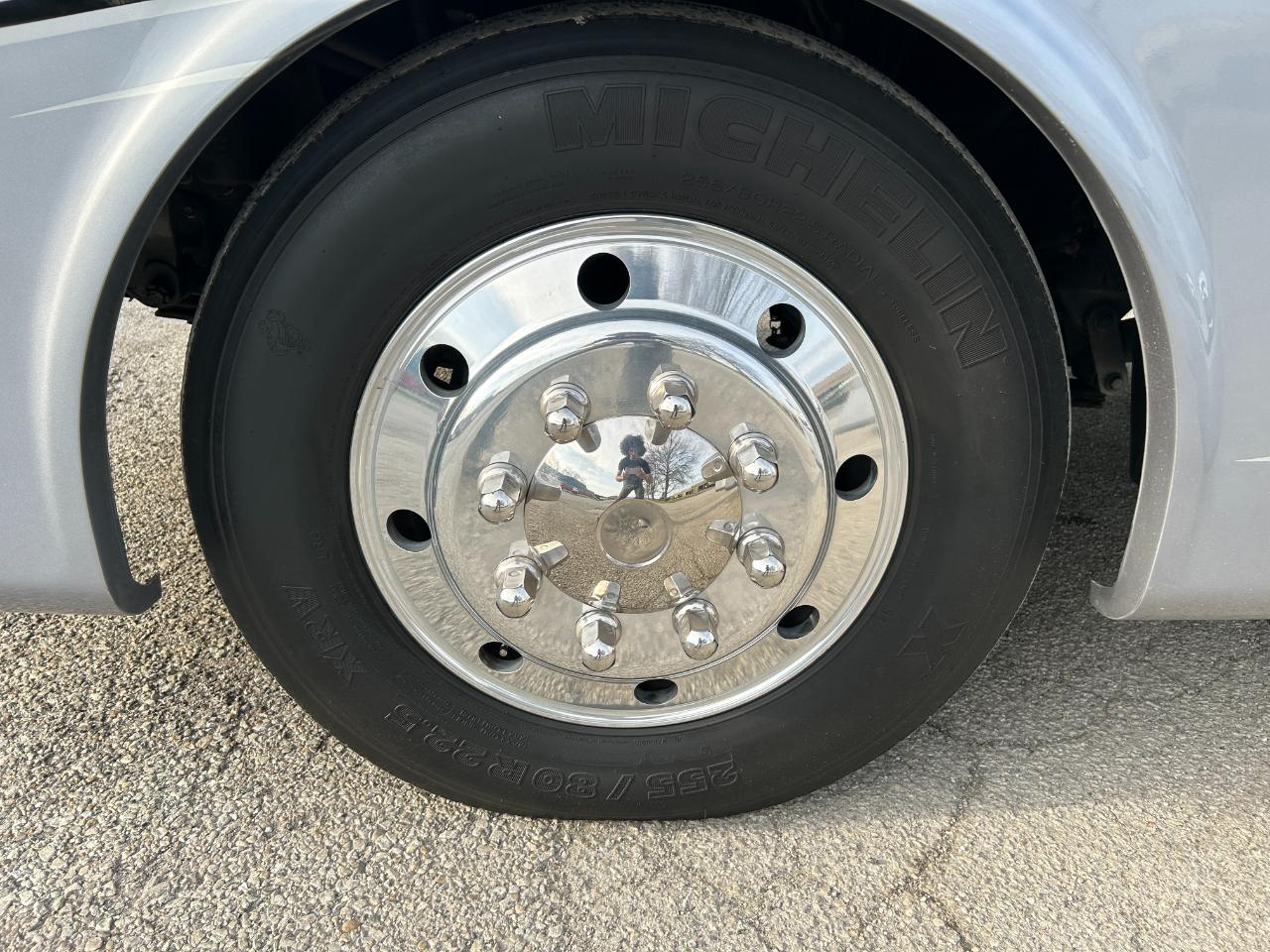 Tiffin Motorhomes Allegro  2020