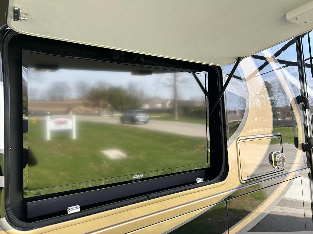 Thor Motor Coach Outlaw  2019