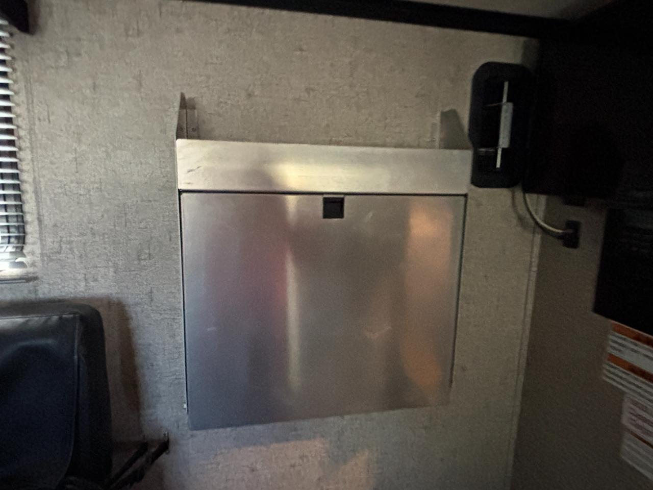 Thor Motor Coach Outlaw  2019