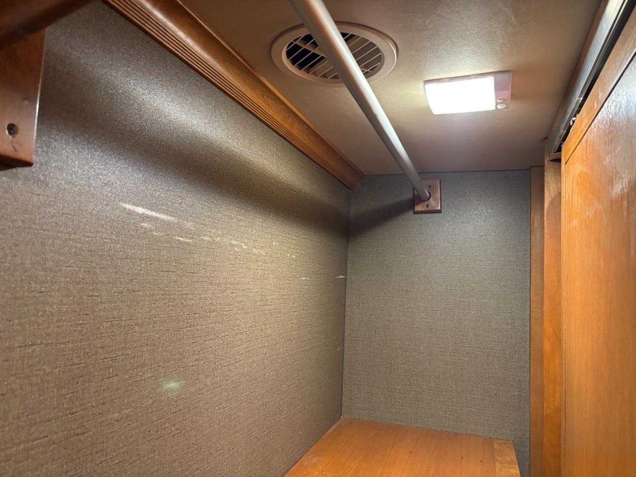 Tiffin Motorhomes, Inc Breeze  2019