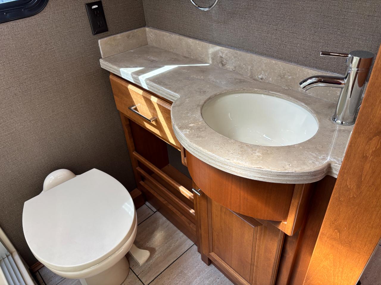 Tiffin Motorhomes, Inc Breeze  2019