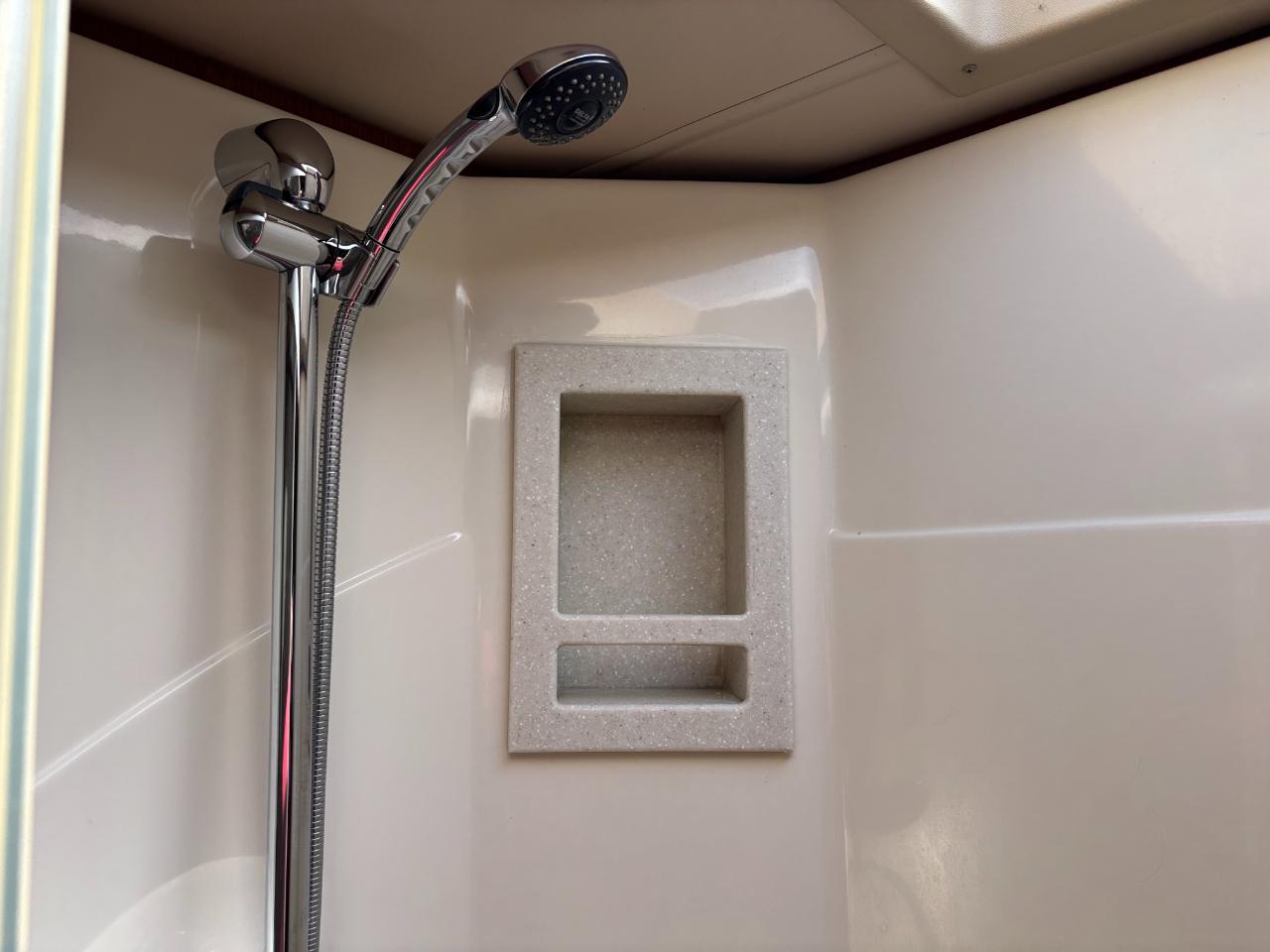 Tiffin Motorhomes, Inc Breeze  2019