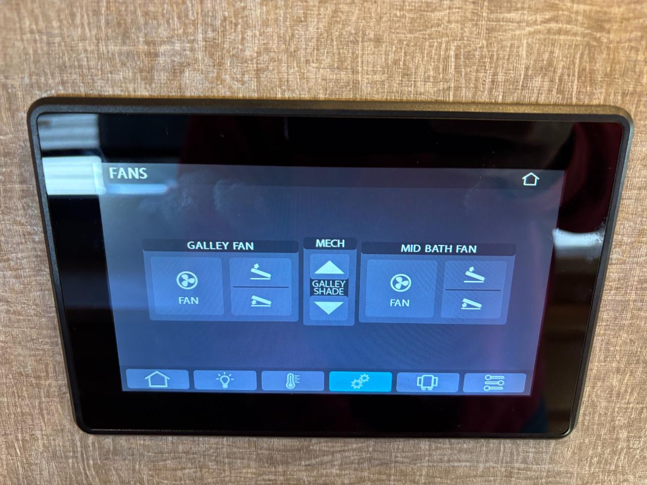 Tiffin Motorhomes, Inc Breeze  2019