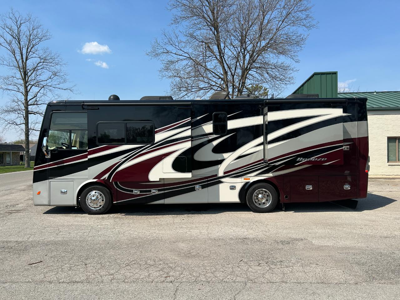 Tiffin Motorhomes, Inc Breeze  2019