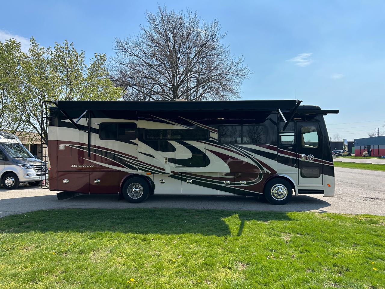 Tiffin Motorhomes, Inc Breeze  2019