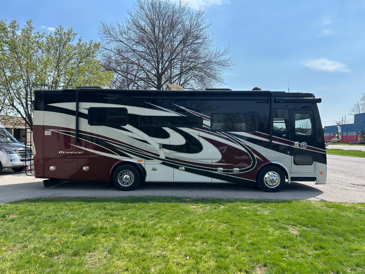 Tiffin Motorhomes, Inc Breeze  2019