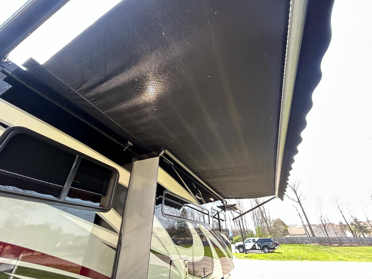 Tiffin Motorhomes, Inc Breeze  2019