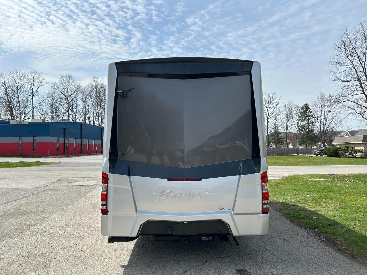 Regency RV Ultra Brougham  2021