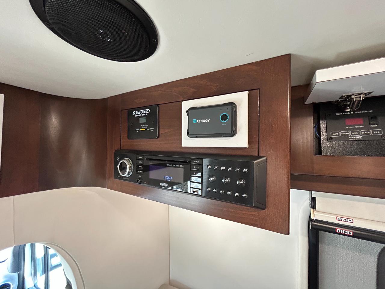 Regency RV Ultra Brougham  2021