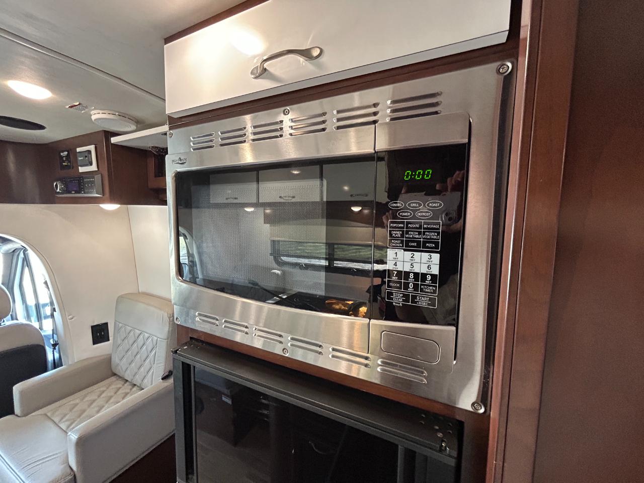 Regency RV Ultra Brougham  2021