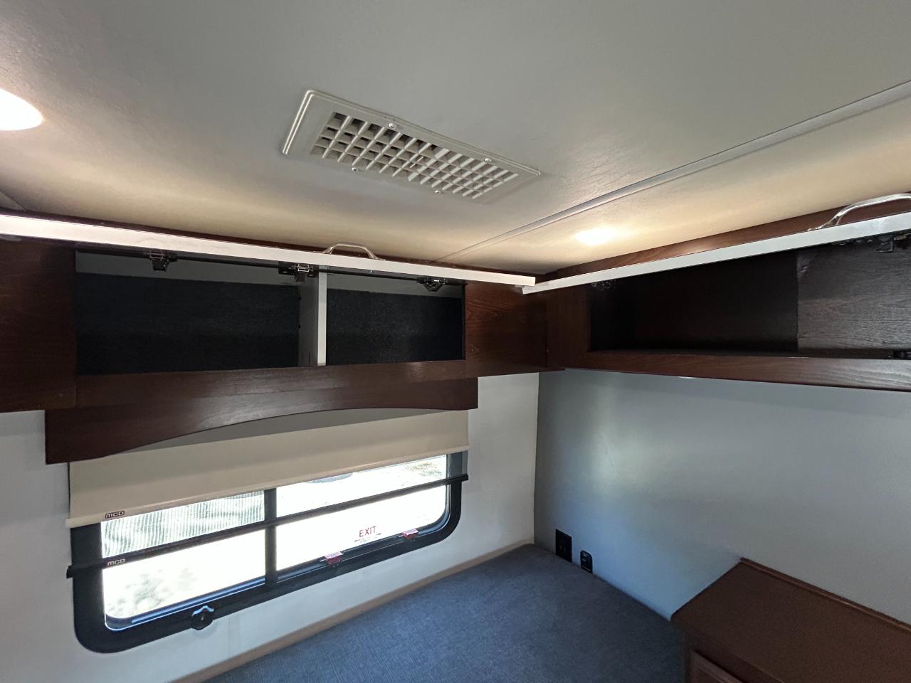 Regency RV Ultra Brougham  2021