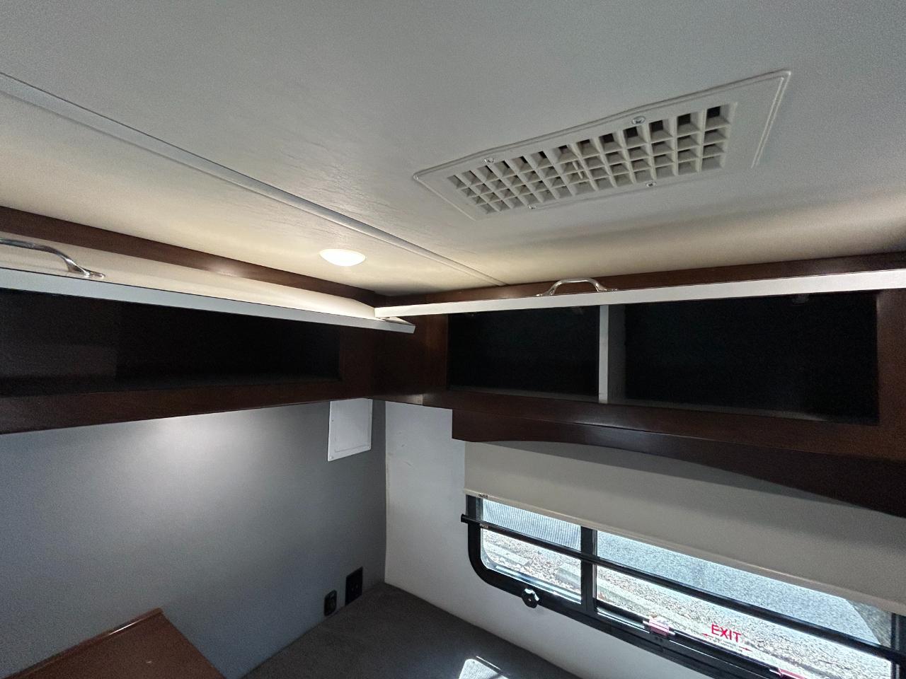 Regency RV Ultra Brougham  2021