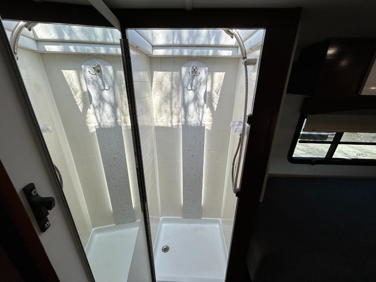 Regency RV Ultra Brougham  2021